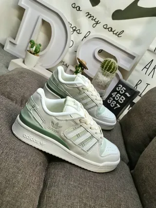 Adidas Tênis Lifestyle Bege Verde de cano baixo colar forrado 9