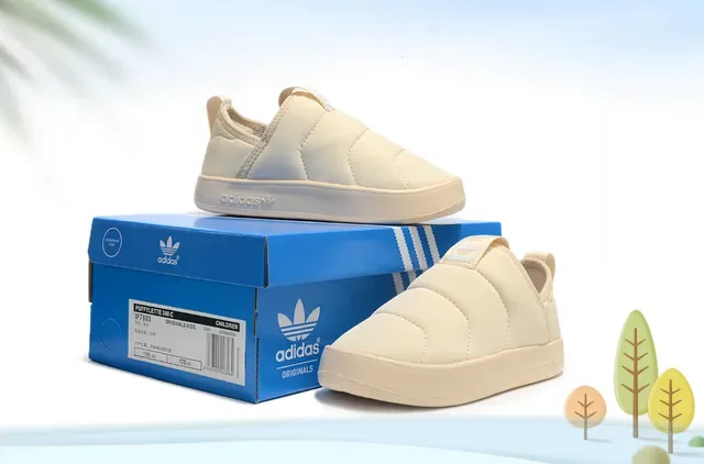 Adidas Beige Multicolor Slip-On Quilted Upper Lifestyle Sneakers 18