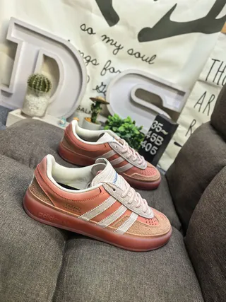 Adidas Benito Branco e Preto de Camurça Tênis Lifestyle 9