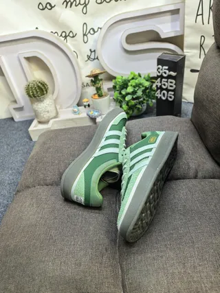 Adidas Benito Branco e Preto de Camurça Tênis Lifestyle 16