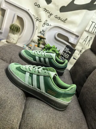 Adidas Benito Branco e Preto de Camurça Tênis Lifestyle 17
