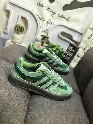 Adidas Benito Branco e Preto de Camurça Tênis Lifestyle 19