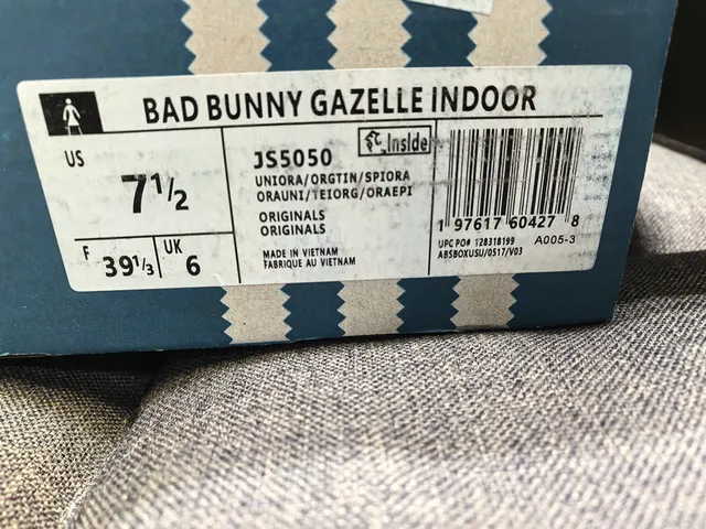 Adidas Benito Branco e Preto de Camurça Tênis Lifestyle 22