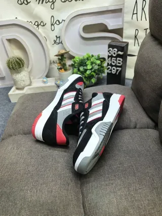 Adidas Tênis Lifestyle Preto Azul Low-Top com Painéis Laterais Listrados 16