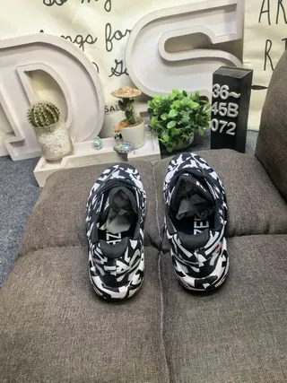 Adidas 黑白几何迷彩印花厚底雕塑中底生活方式运动鞋 8