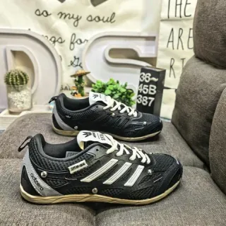 Adidas 黑色白色网面鞋面三道杠生活休闲鞋