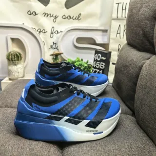 Adidas नीले काले लो-टॉप मेश और सिंथेटिक ऊपरी दौड़ने वाले जूते