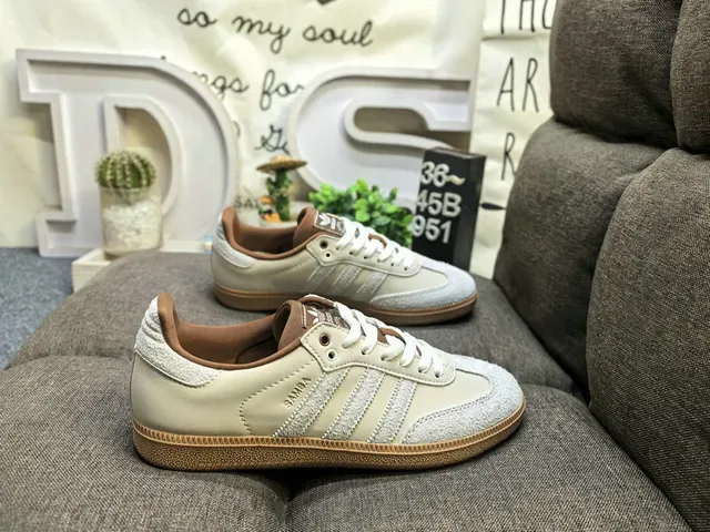 Adidas Tênis Lifestyle Marrom Bege Superior de Tecido Textil Perfuração no Dedo 11