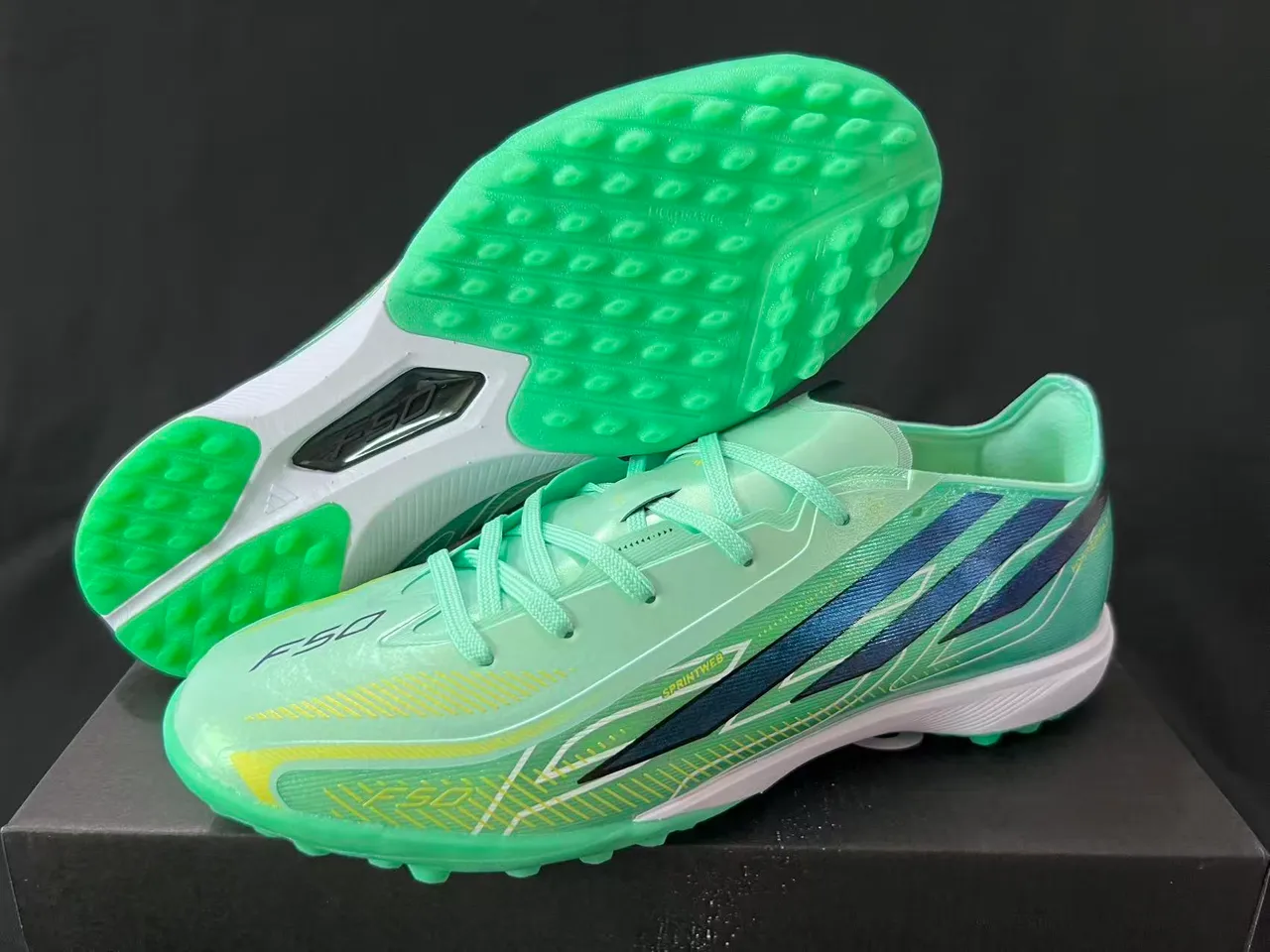 Adidas F50 Verde Negro Low-Cut Synthetic Upper Sprintweb Cage Construction Zapatos de Fútbol para Césped 7
