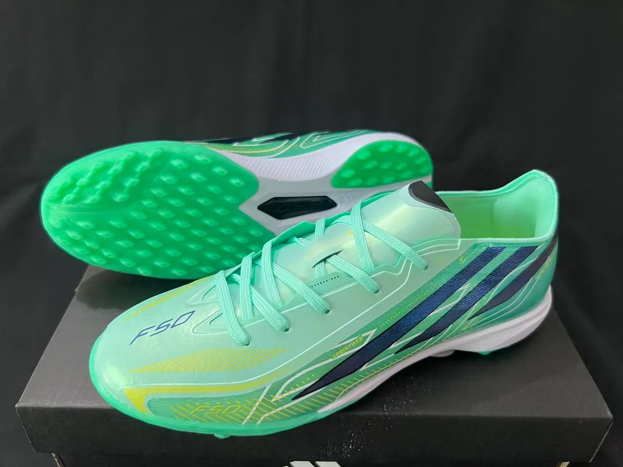 Adidas F50 Verde Negro Low-Cut Synthetic Upper Sprintweb Cage Construction Zapatos de Fútbol para Césped 8