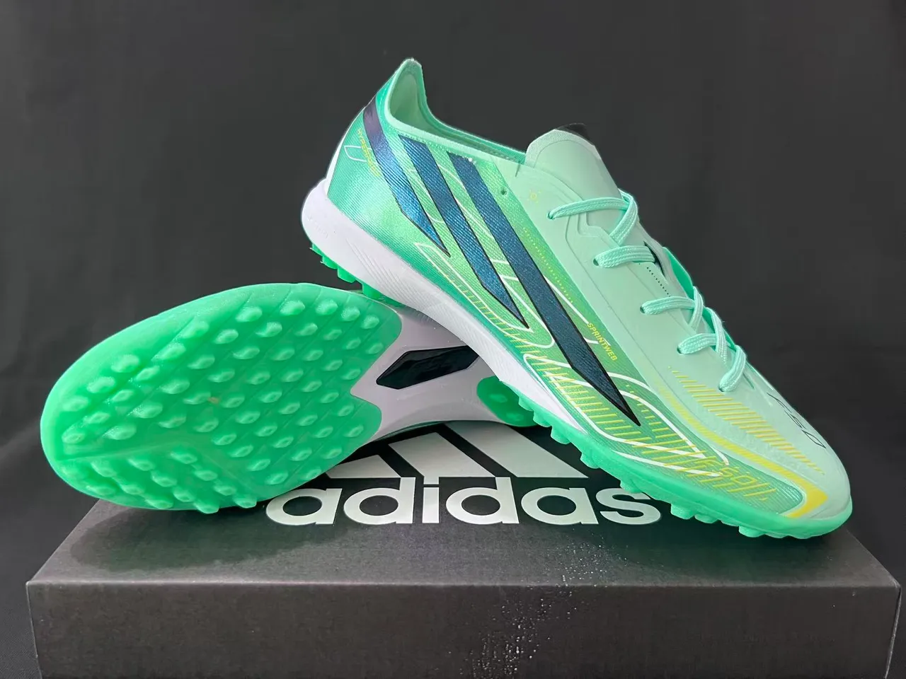 Adidas F50 Verde Negro Low-Cut Synthetic Upper Sprintweb Cage Construction Zapatos de Fútbol para Césped 9