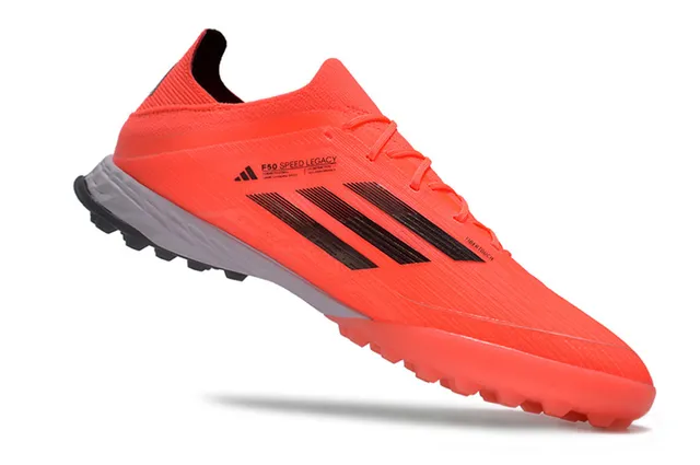 Adidas F50 Orange Black Sapatos de futebol para grama com cano baixo em material sintético e crampons moldados 2