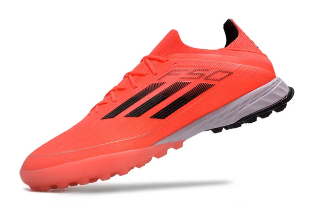 Adidas F50 Orange Black Sapatos de futebol para grama com cano baixo em material sintético e crampons moldados 3