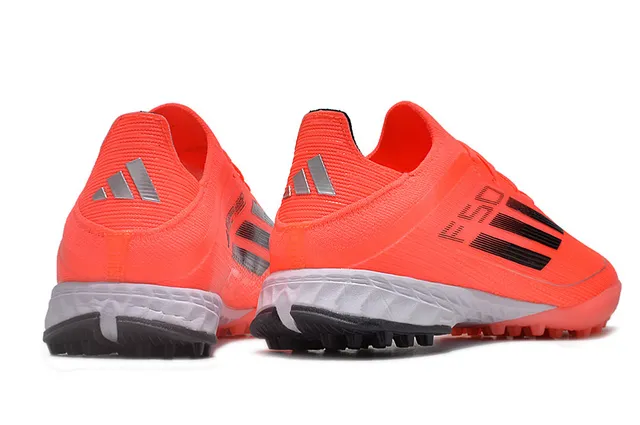 Adidas F50 Orange Black Sapatos de futebol para grama com cano baixo em material sintético e crampons moldados 4