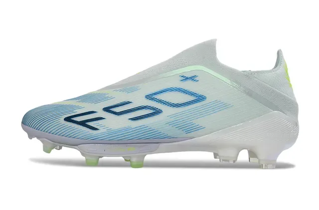 Adidas F50 Blanc Bleu Chaussures de Football Basse Tige Ajustement Chaussette Transparente Iridescente Semelle Terrain Ferme 7