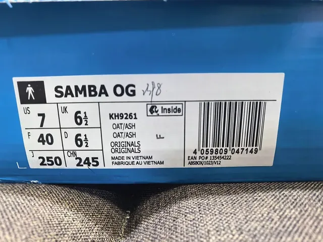 Adidas رمادي بيج أحذية لايف ستايل منخفضة أعلى من السويد 2