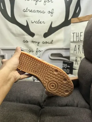 Adidas رمادي بيج أحذية لايف ستايل منخفضة أعلى من السويد 4