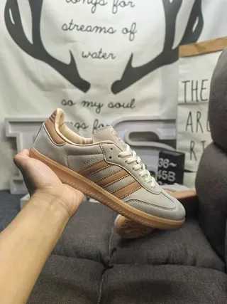 Adidas رمادي بيج أحذية لايف ستايل منخفضة أعلى من السويد 5