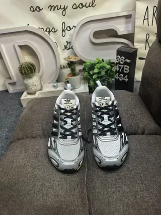 Adidas رمادي أسود شبكي الأعلى ثلاث شرائط براندينج نمط حياة سنيكرز 10