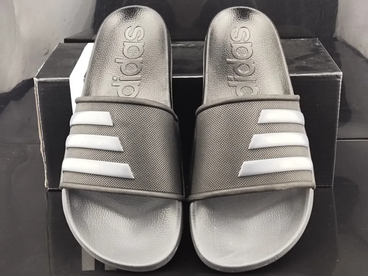 Adidas Gray Black Molded EVA Sole Perforated Mesh Strap Slippers 5