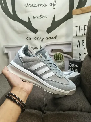 Adidas Gris y Blanco Retro Runner Silhouette Ante y Sintético Superior Lifestyle Sneakers 5
