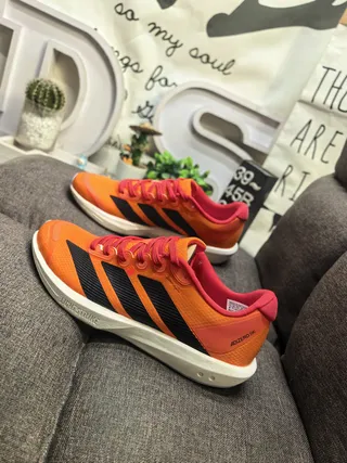 Adidas 橙红色轻量级竞速轮廓网面跑鞋 7