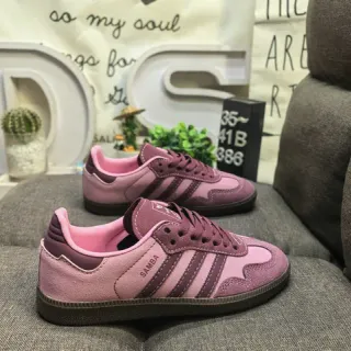 Adidas حذاء رياضي لايف ستايل بقماش علوي سويدي وردي أرجواني لوحة جانبية ثلاثة خطوط