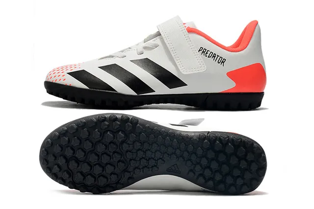 Adidas Predator أسود أبيض منخفض القطع Velcro رباط إغلاق ملعب أحذية كرة القدم 17