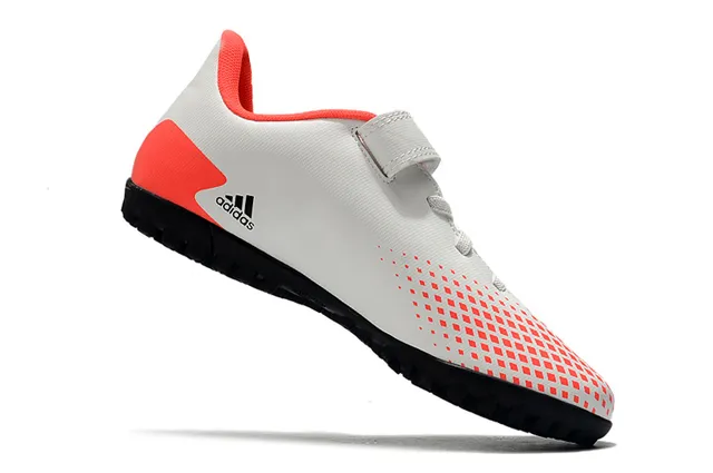 Adidas Predator أسود أبيض منخفض القطع Velcro رباط إغلاق ملعب أحذية كرة القدم 18