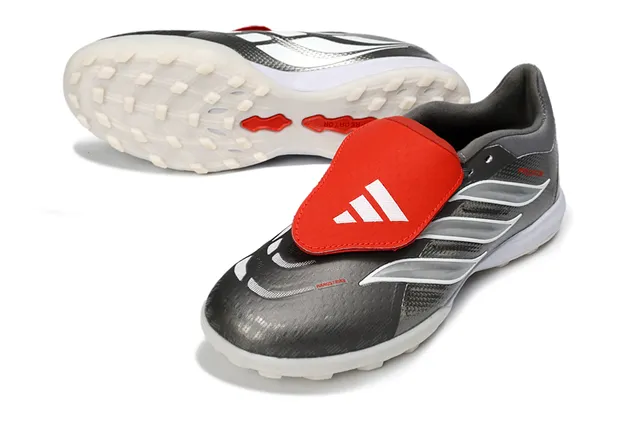 Adidas Predator Grey Red बिना लेस के पट्टा बंदी धातु चांदी टेक्स्चर्ड ऊपरी टर्फ फुटबॉल जूते 5