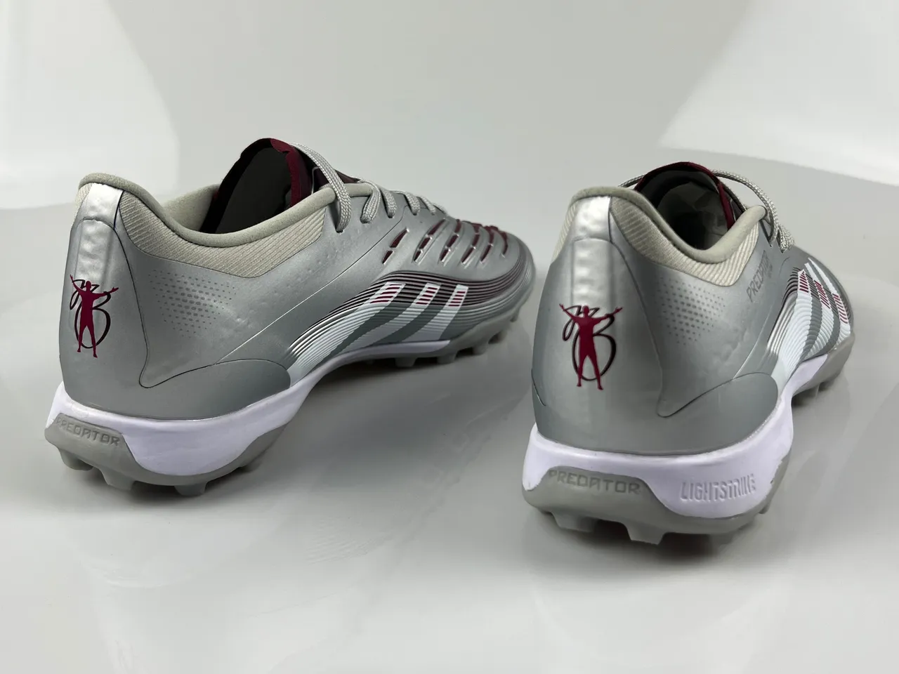Adidas Predator Argent Bordeaux Métallique Synthétique Haut Rayures Marron Accents Gazon Artificiel Chaussures de Football 2
