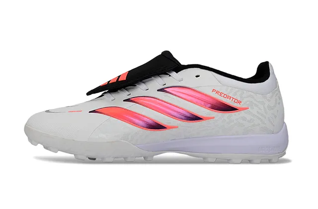 Adidas Predator Tênis de futebol Turf branco e rosa sintético texturizado com design de três listras em gradiente 7