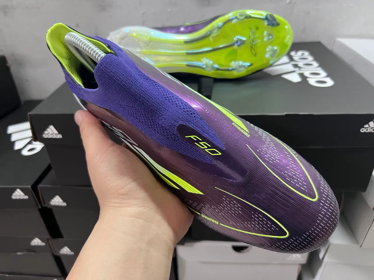 Adidas Violet Jaune Bas Coupé Col Ajustement Chaussette Texturé Synthétique Supérieur Sol Ferme Chaussures de Football 13