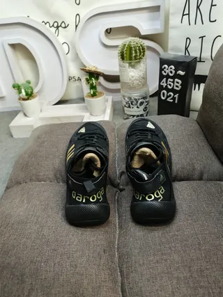 Adidas Tênis Lifestyle de Malha Vermelho e Cinza Low-Top 18