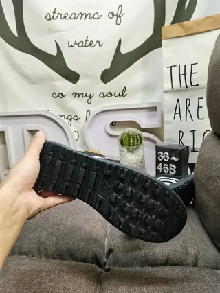 Adidas Tênis Lifestyle de Malha Vermelho e Cinza Low-Top 24