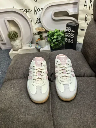 Adidas Samba mocassins mules sans talon blanc cassé rose à rayure tissée 10