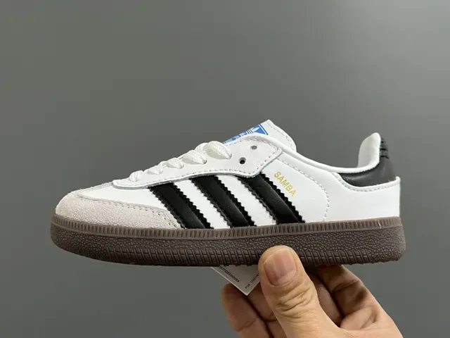 Adidas Samba OG rosa prata tênis lifestyle 14