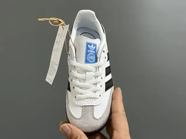 Adidas Samba OG rosa prata tênis lifestyle 18