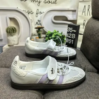 Adidas Samba أبيض وأرجواني نمط حياة أحذية رياضية