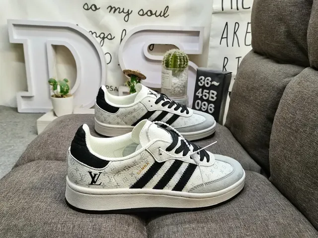 Adidas Samba Blanc Gris Monogramme Rayures Noires Lifestyle Sneakers 11