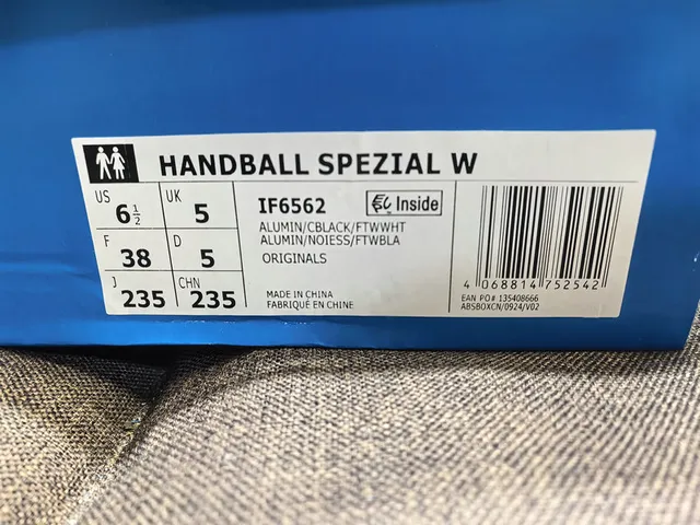 Adidas Spezial Tênis Lifestyle de Camurça Bege e Marinho 2