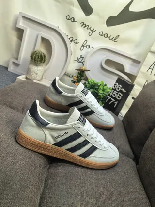 Adidas Spezial Tênis Lifestyle de Camurça Bege e Marinho 9