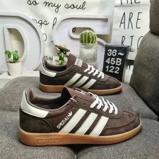 Adidas Spezial بني سويدي شرائط بيضاء أحذية رياضية أسلوب حياة