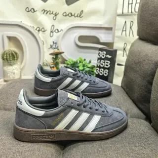 Adidas Spezial حذاء أسلوب حياة رمادي وأوف وايت من السويد