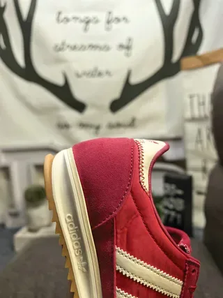 Adidas Spezial Zapatillas Lifestyle Rojo y Crema 3