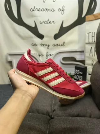 Adidas Spezial Zapatillas Lifestyle Rojo y Crema 5
