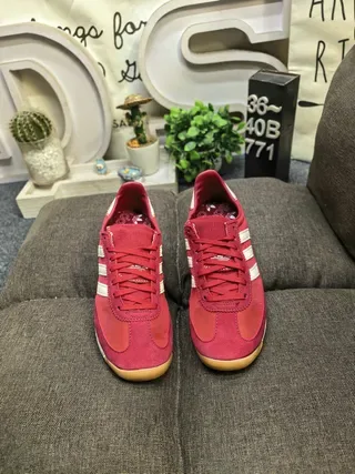 Adidas Spezial Zapatillas Lifestyle Rojo y Crema 10