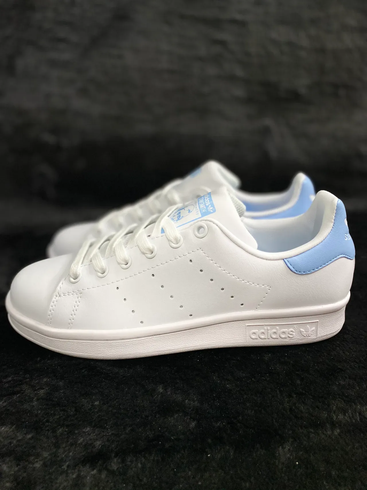 Adidas Stan Smith sneakers lifestyle blanc et bleu clair 4
