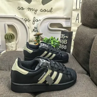Adidas Superstar Black and Cream أحذية رياضية أسلوب حياة