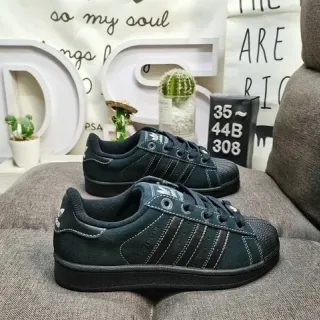 Adidas Superstar أحذية رياضية ستايل حياة أخضر داكن من السودي